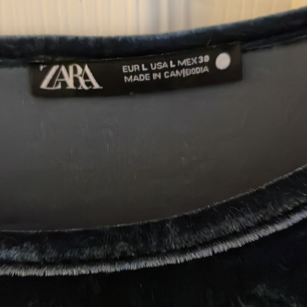 ZARA BLUE Crushed Velvet Shoulder Pad Bodysuit in size Large - Picture 5 of 7